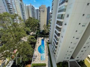 Image 29 - 404129