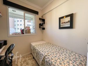 Image 14 - 404129