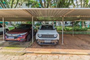 Image 17 - 404358