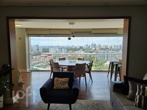 Image 10 - 404467