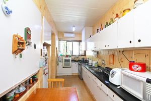 Image 23 - 404503