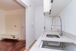 Image 11 - 404511