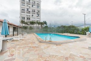 Image 19 - 404559