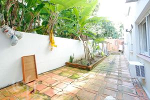Image 11 - 404580