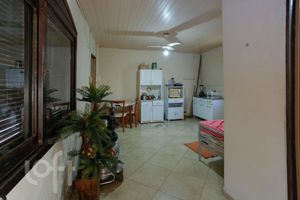 Image 13 - 404580