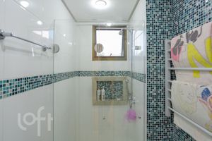 Image 21 - 404621