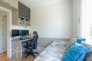 Image 23 - 404621