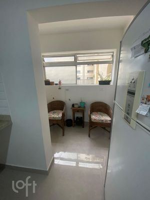 Image 11 - 404700