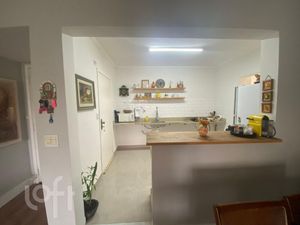 Image 10 - 404700