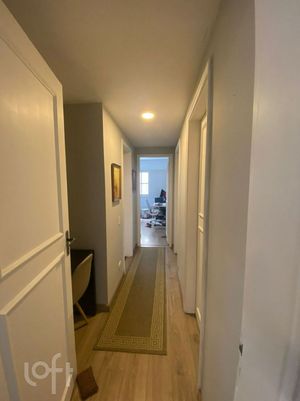 Image 16 - 404700