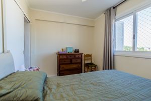 Image 12 - 404753