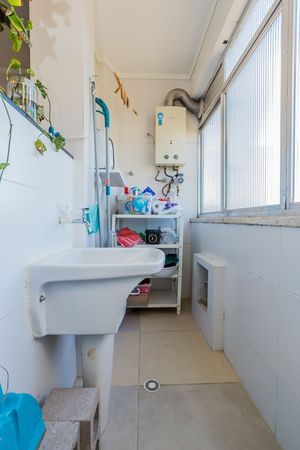 Image 21 - 404753