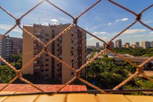 Image 14 - 404801