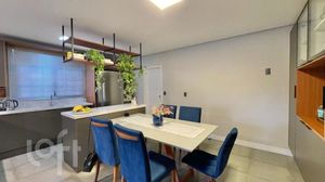 Image 10 - 404900