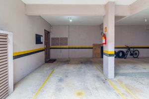 Image 35 - 404917