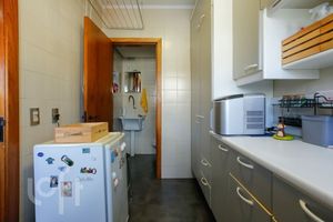 Image 16 - 405042