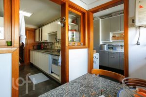 Image 13 - 405042