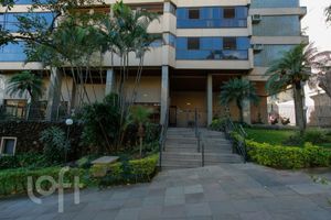 Image 50 - 405042