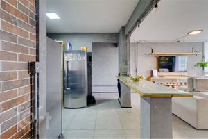 Image 15 - 405181