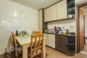 Image 10 - 405224
