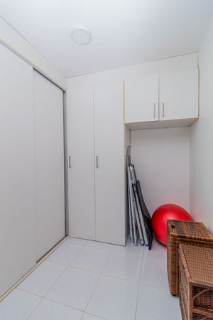 Image 19 - 405278