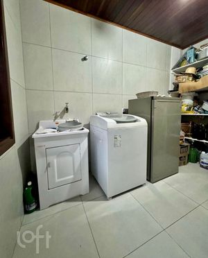 Image 43 - 405316