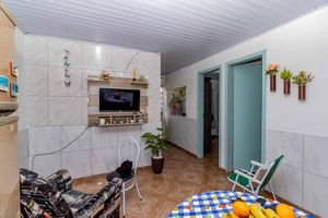 Image 11 - 405548
