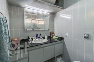 Image 37 - 406030