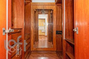 Image 11 - 406123