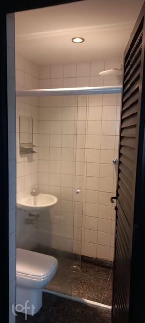 Image 19 - 406258
