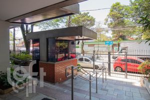 Image 34 - 406352