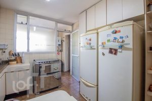 Image 32 - 406352