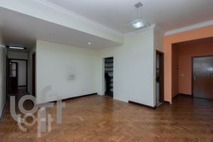 Image 18 - 407104