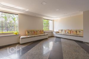 Image 16 - 407993