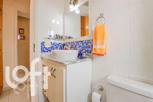 Image 35 - 408759