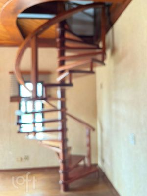 Image 21 - 409211