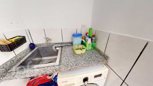 Image 13 - 409842