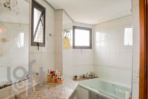 Image 3 - 410978