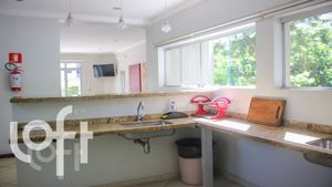 Image 19 - 411008