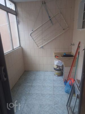 Image 7 - 411337