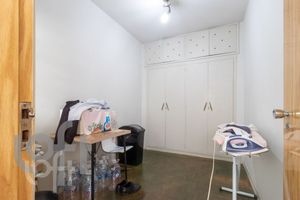 Image 38 - 414340