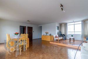 Image 40 - 414340