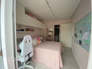 Image 4 - 414689