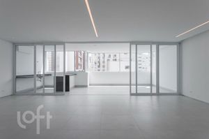 Image 7 - 417232
