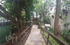 Image 18 - 418413