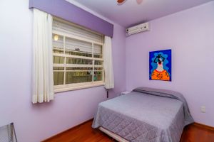 Image 19 - 422535