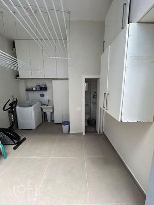 Image 1 - 422946