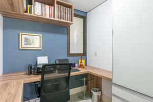 Image 32 - 4242