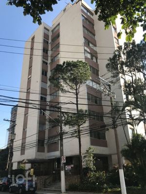 Image 38 - 425008