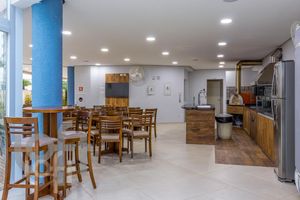 Image 19 - 425319